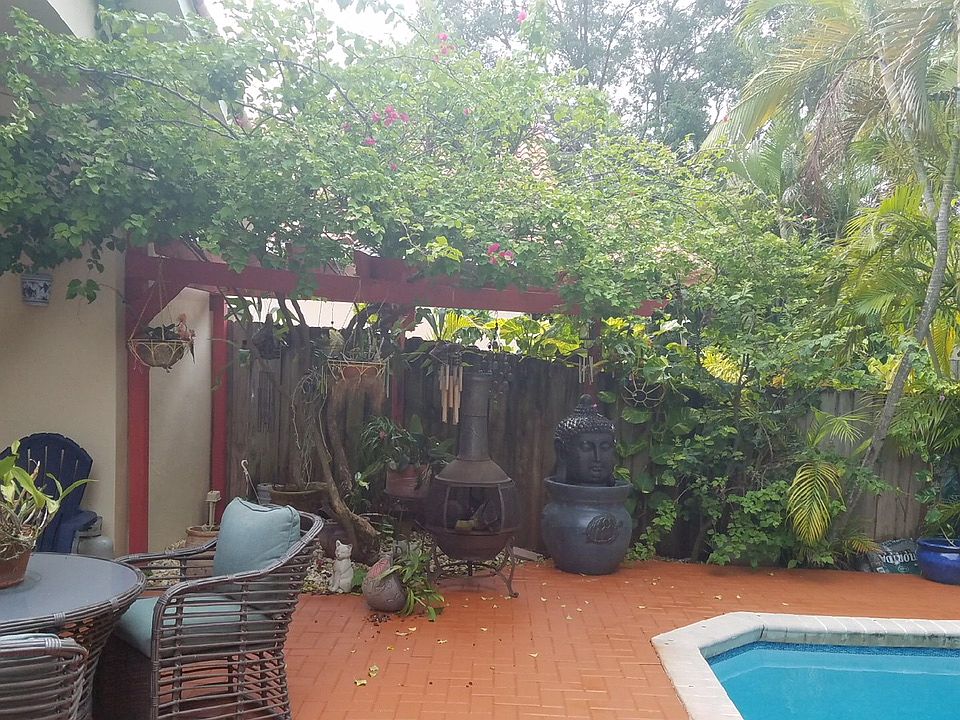 1st image of 15126 NW 89th Ct
