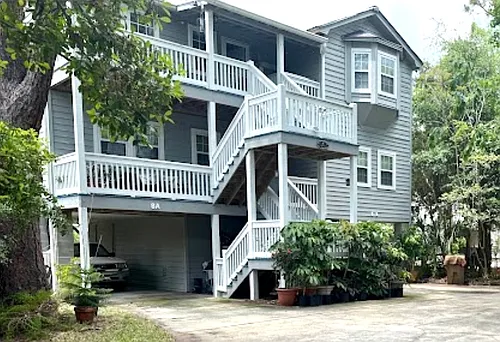 8 Lighthouse Ln #B Photo 1
