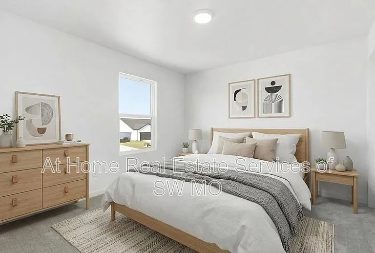 1035 W Madison Dr — Photo 9