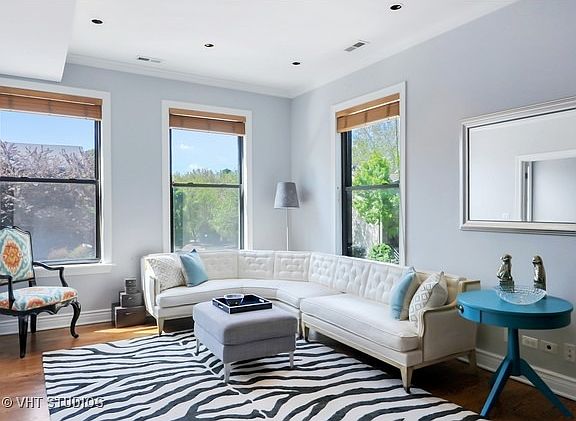2nd image of 1658 W Wabansia Ave #2