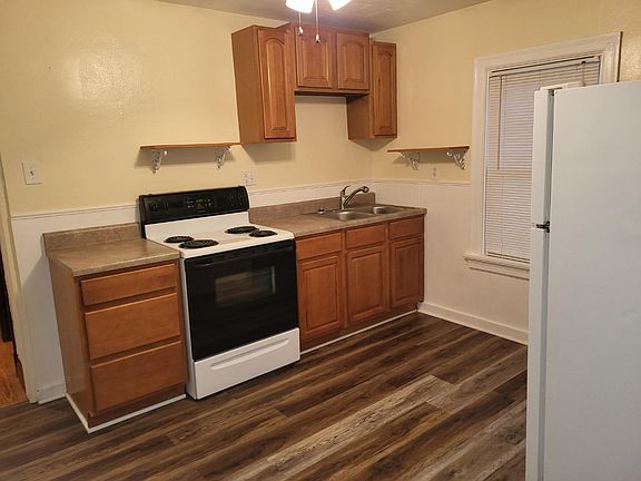 5th image of 505 Hoover Ave #A