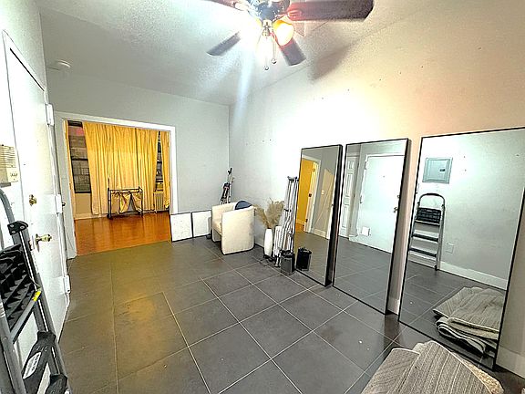 2nd image of 200 Irving Ave #3L