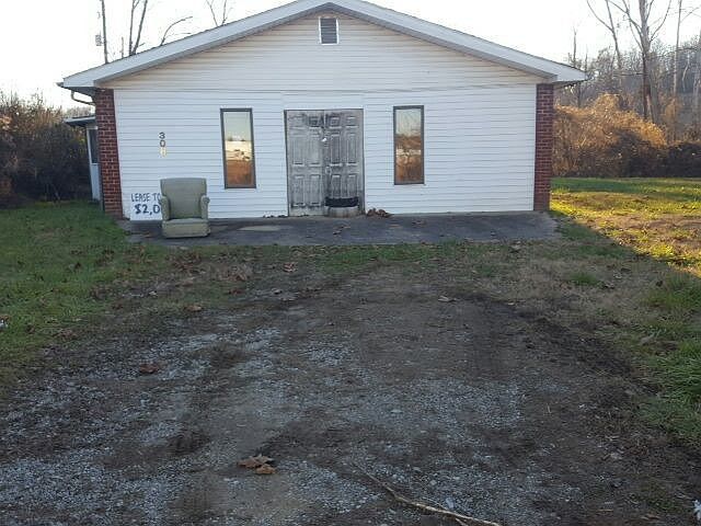 2nd image of 308 Old Lick Creek Rd
