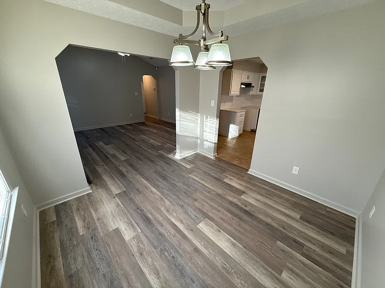 919 High Ln — Photo 8