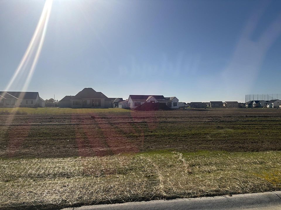 1st image of 3318 N Bedford Ct