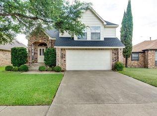 200 Towne Cv, Irving, TX 75061
