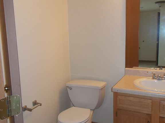 2nd image of 22560 Hollow Oak Ln #A