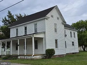418 E Elizabeth St photo 1