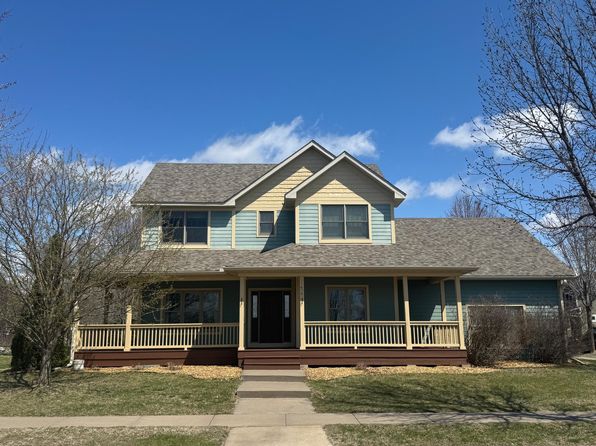 11474 W Laketowne Dr, Albertville, MN 55301