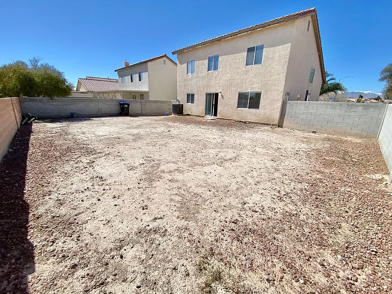 5828 Fern Gully Way — Photo 32