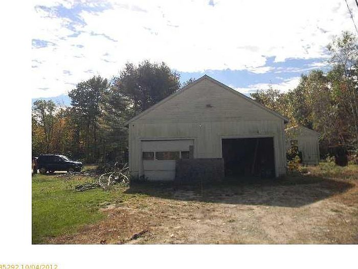 2nd image of 6 Bear Pine Dr