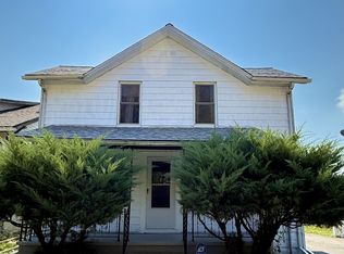 568 Turner St, Elyria, OH 44035