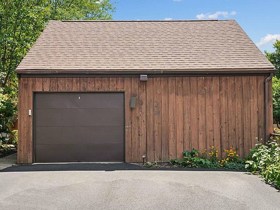 2nd image of 5030 Smoketalk Ln #3