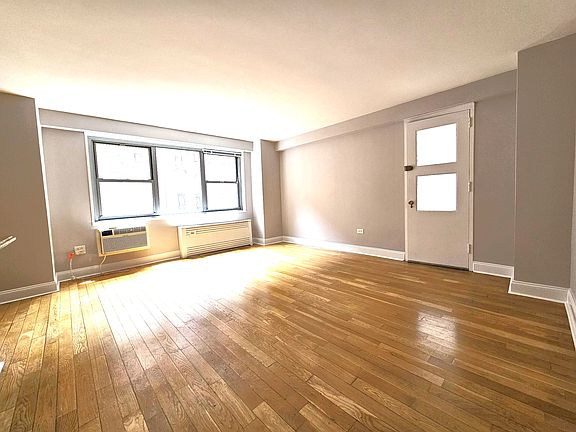 5th image of 50 W 97th St APT 4H
