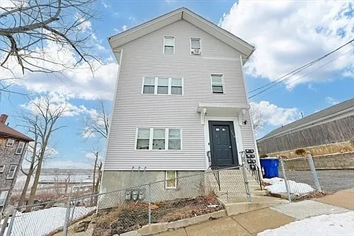118 Maple St #1 — Photo 16