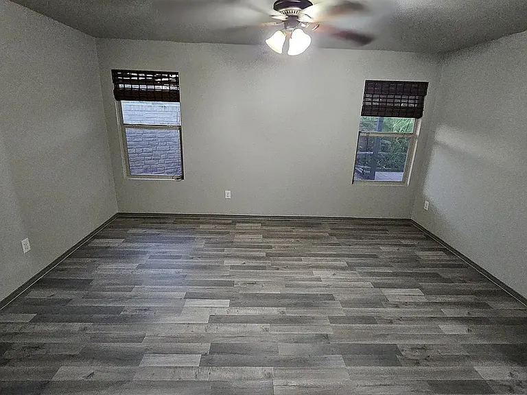 1401 Niagara Falls Ct — Photo 14