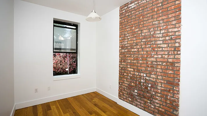 Rented by Nooklyn NYC LLC | media 14