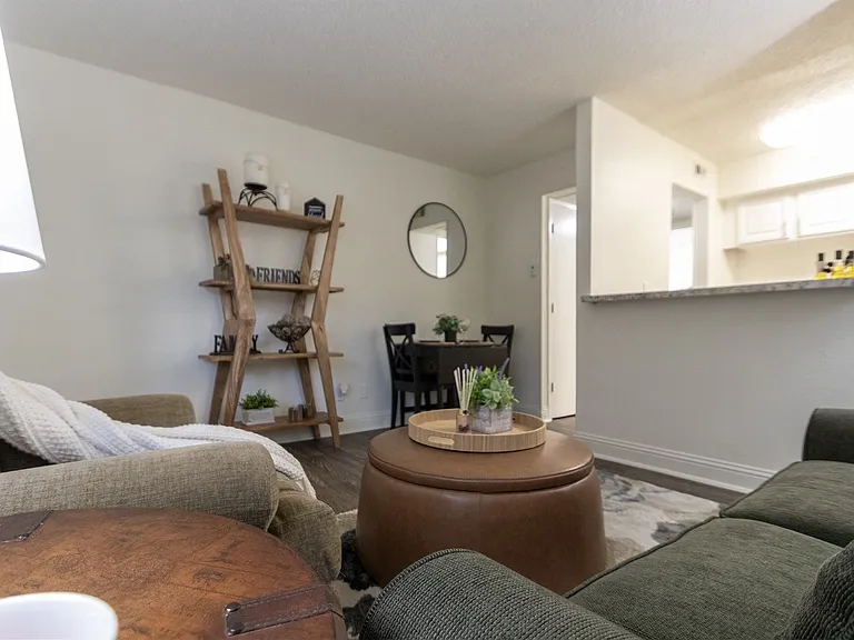 Princeton Court — Photo 18