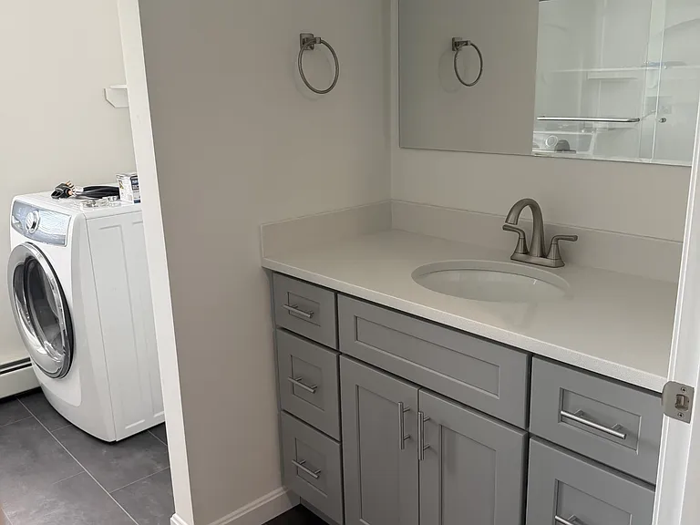 24 Grand Ave #2 — Photo 8