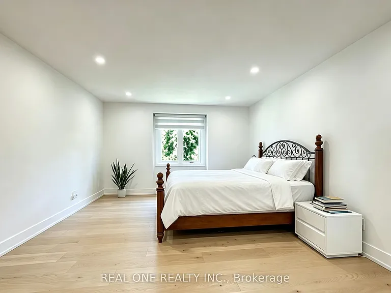 814 Calder Rd — Photo 24