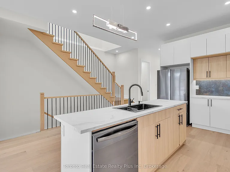 138 Bowie Ave — Photo 7