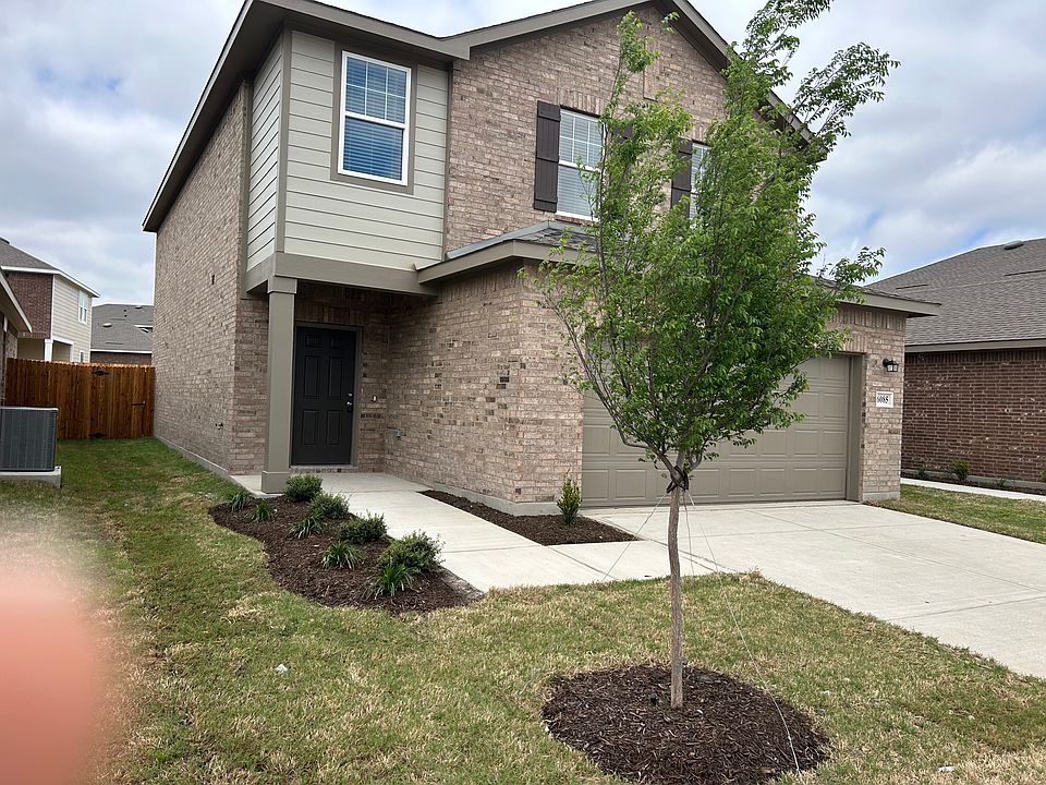 2nd image of 6085 Mojave Dr