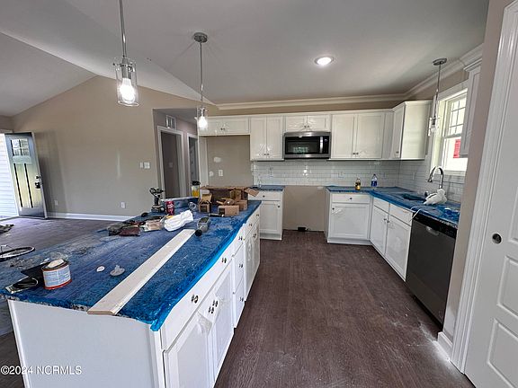 3rd image of 26 Pepperdam Street