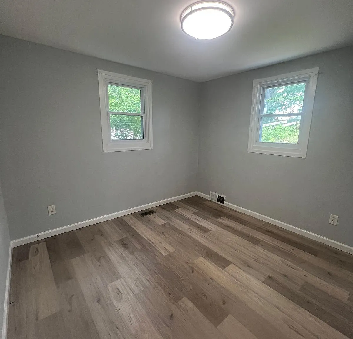 1 bed, $750 — Photo 1