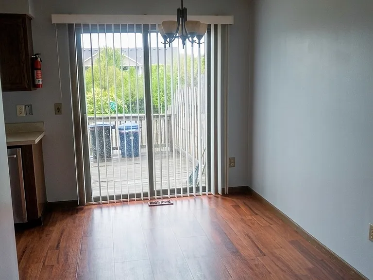 1541 Park Place Dr — Photo 4
