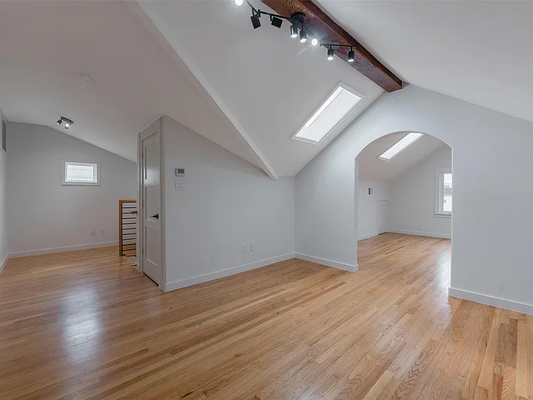 1459 Munger St — Photo 25