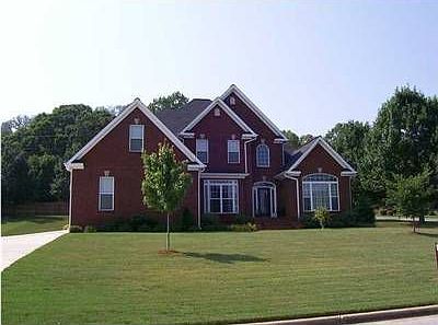 2nd image of 69 Heritage Way