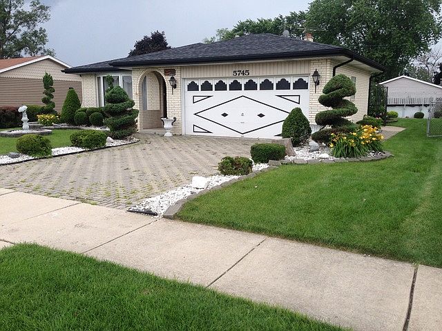 1st image of 5745 W 89th Pl