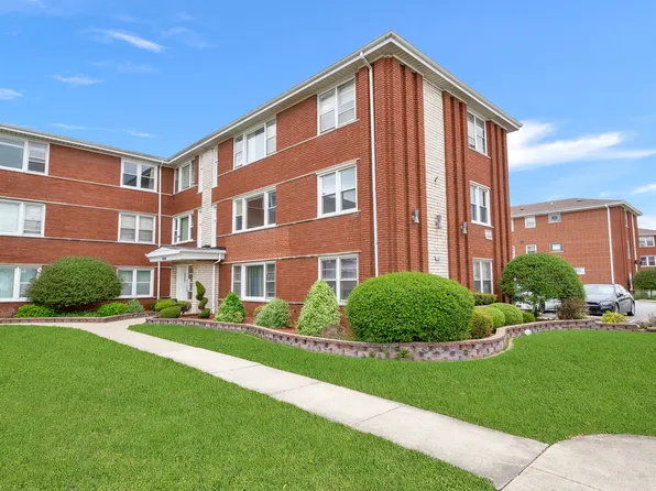 8000 S Pulaski Rd #201, Chicago, IL 60652