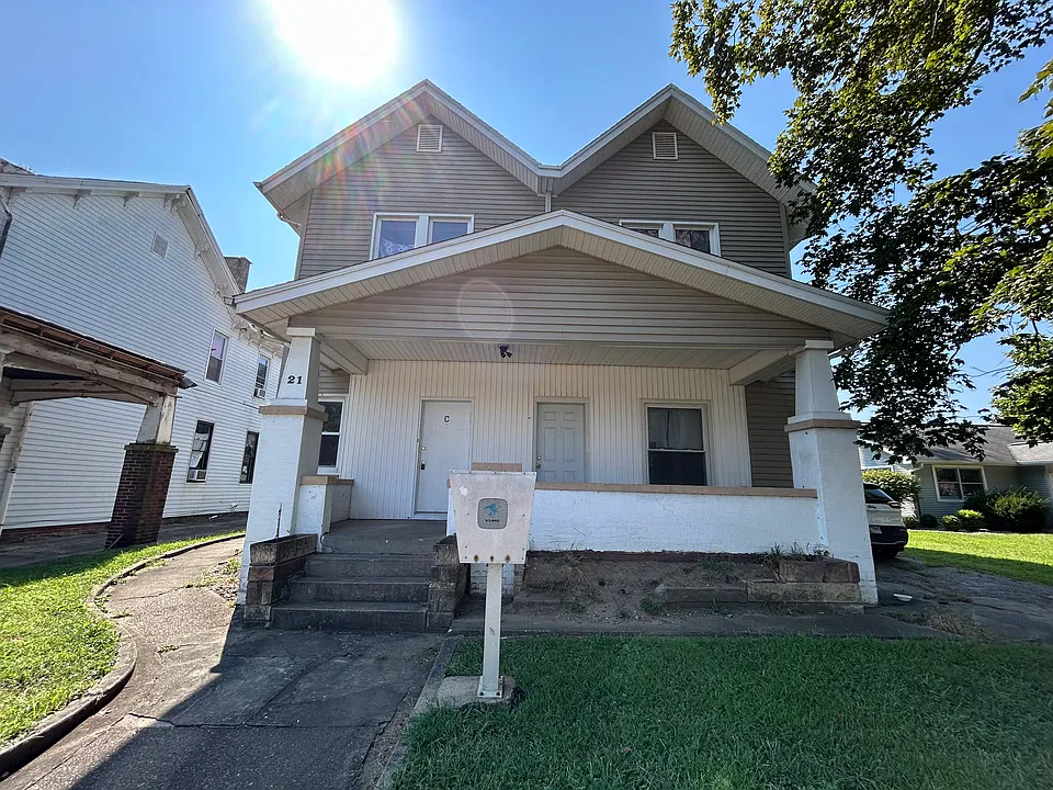 21 E Chandler Ave #C