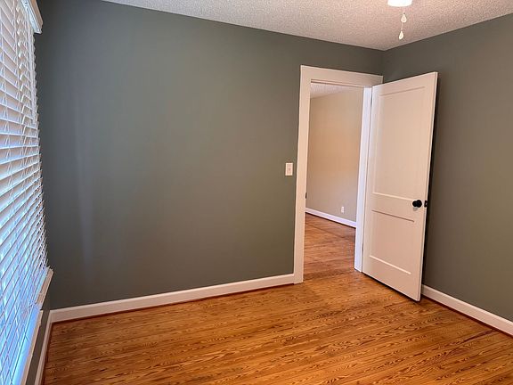 5th image of 333 Foust St