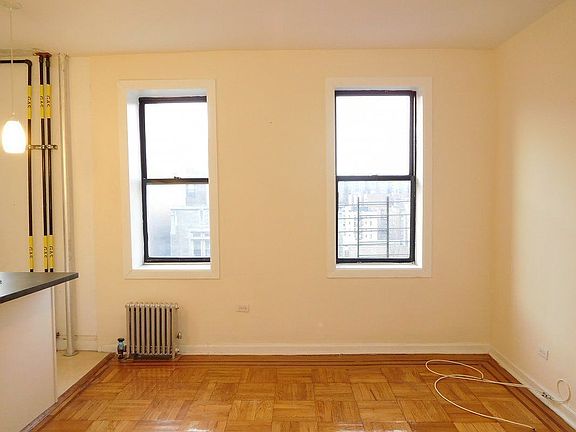 4th image of 615 W 186th St APT 4C
