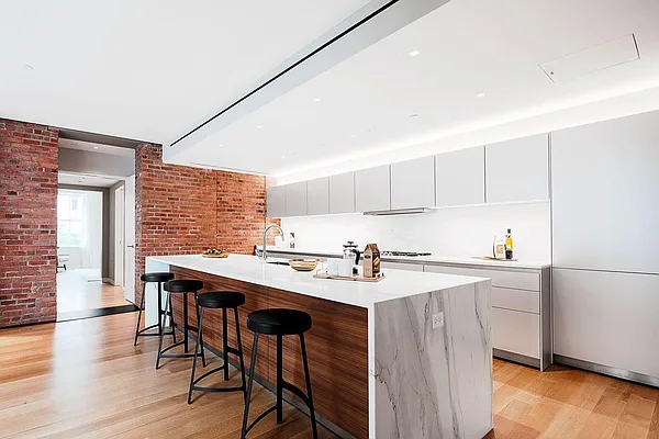 Sold by Time Equities, Inc. | media 10