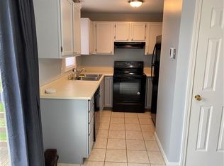 35 Birdie Ct, Coventry, RI 02816