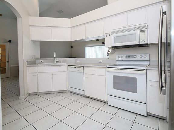 4th image of 10564 Lake Vista Dr