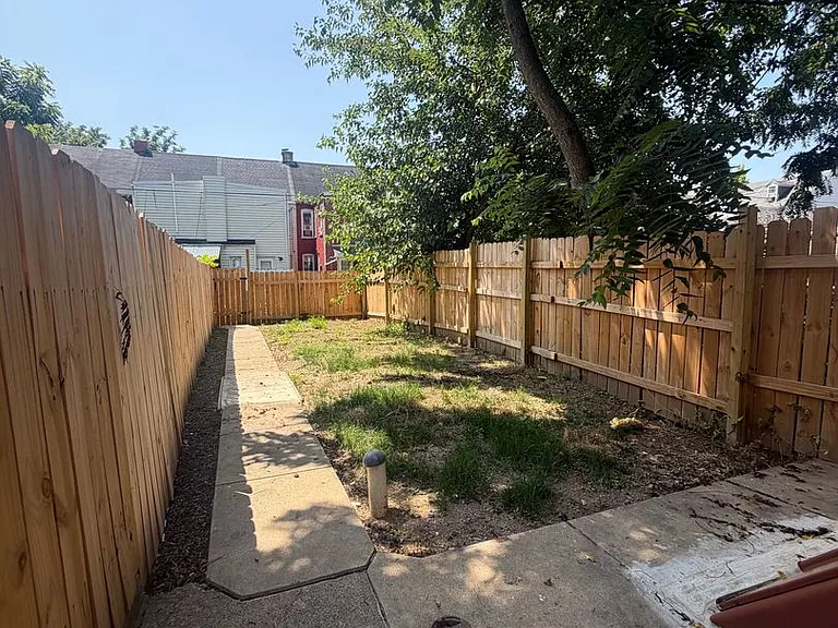 676 Columbia Ave — Photo 2