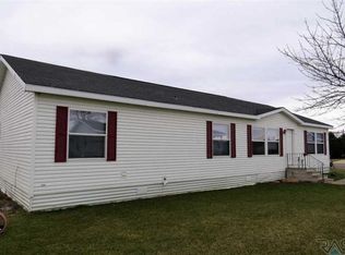 5608 W Meridian Pl, Sioux Falls, SD 57106