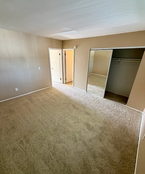 1009 Georgia St #25 — Photo 6