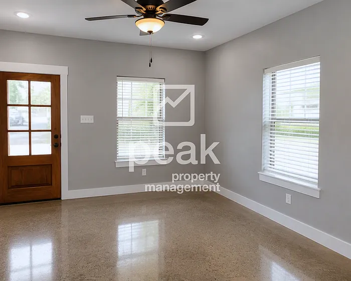 3 bed, 2.0 bath, 1120 sqft, $1,399 — Photo 3