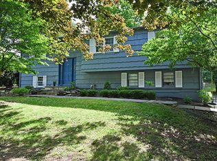 16 Barrie Dr, Spring Valley, NY 10977