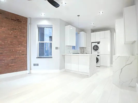 Rented by Highline Residential | media 9