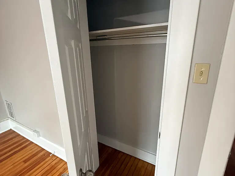 327 Clinton St #327 — Photo 19