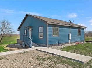 379 Niekamp Ln, Riesel, TX 76682