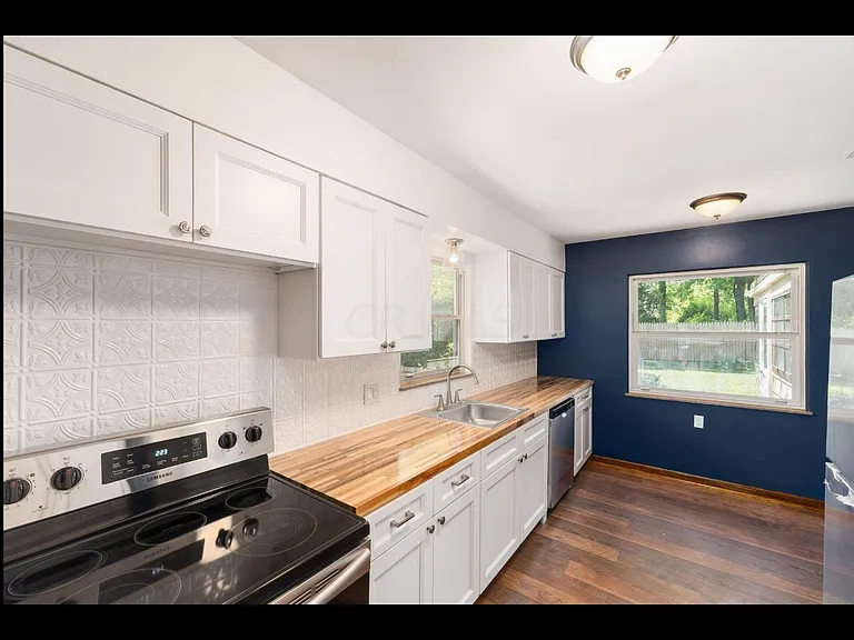 59 N Ashburton Rd — Photo 15
