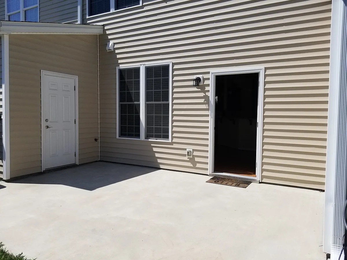 Building Photo - 159 Rowse Dr