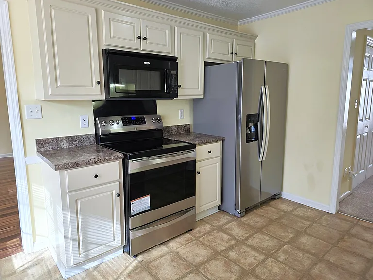 1764 Tamarind Way — Photo 7